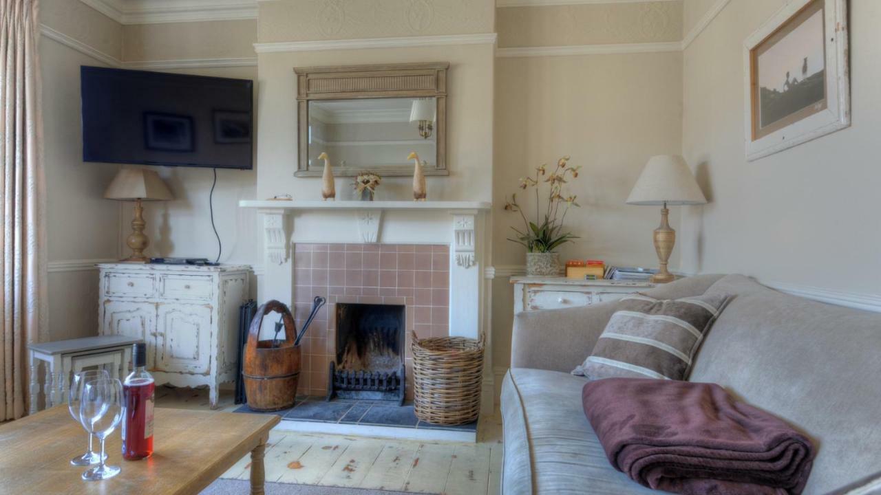2 Hadleigh Villas Lyme Regis Buitenkant foto